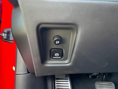 Used 2023 Chevrolet Corvette Stingray Coupe w/ Z51 Performance Package image 14