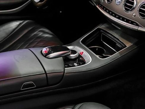 Used 2018 Mercedes-Benz Maybach S 650 image 23