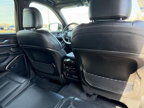 Used 2021 Jeep Grand Cherokee L Overland image 13