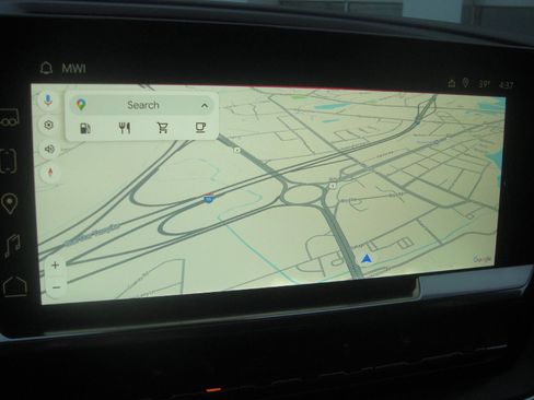 Used 2023 GMC Sierra 1500 SLT w/ SLT Convenience Package image 17