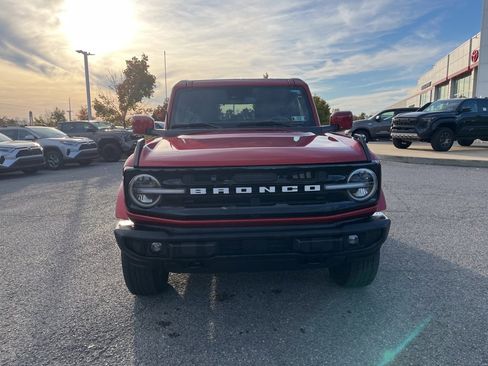 Used 2023 Ford Bronco Outer Banks image 2