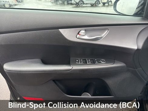 Used 2023 Kia Forte LXS w/ LXS Technology Package image 15