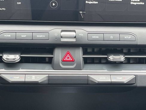 New 2025 Kia K4 EX image 15