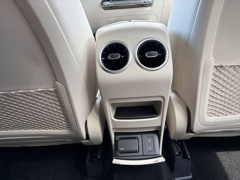 New 2026 Mercedes-Benz GLB 250 4MATIC image 18