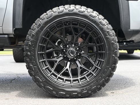 Used 2025 GMC Sierra 2500 Denali Ultimate AWD/4WD image 13