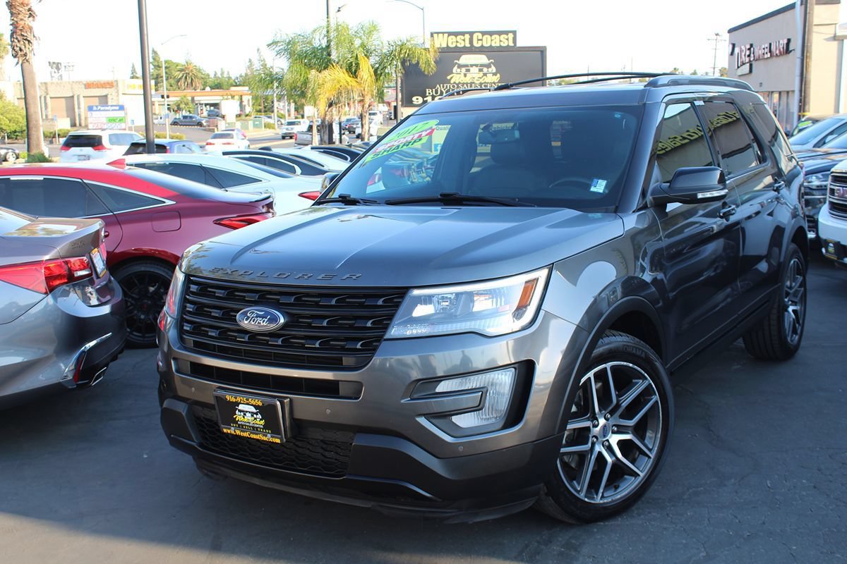 Used 2017 Ford Explorer Sport AWD/4WD image 2