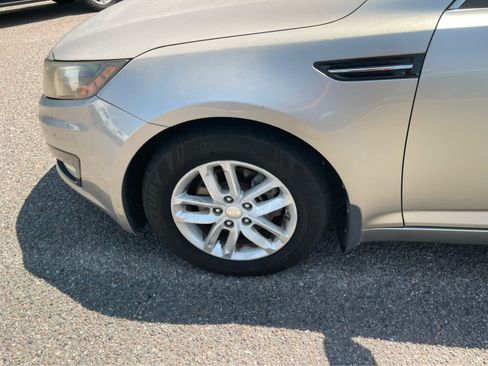 Used 2013 Kia Optima LX FWD image 8