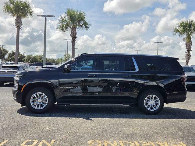 Certified 2025 Chevrolet Suburban LS AWD/4WD image 3