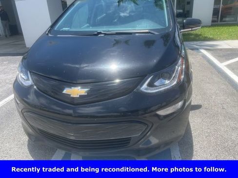 Used 2020 Chevrolet Bolt LT FWD image 2