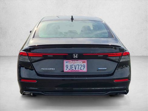 Used 2023 Honda Accord Sport image 7
