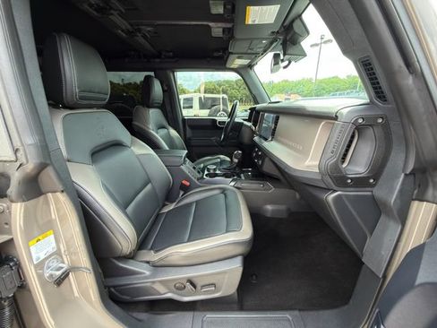 Used 2025 Ford Bronco Outer Banks AWD/4WD image 11