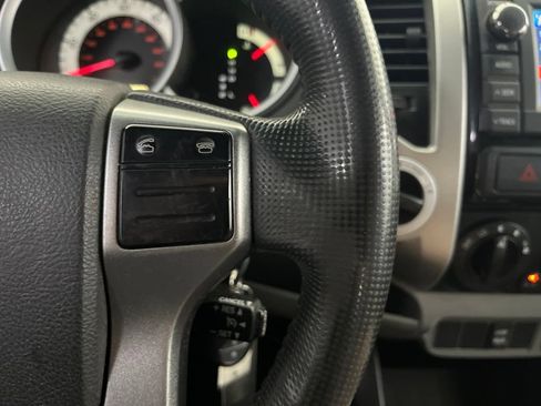 Used 2013 Toyota Tacoma 4x4 Double Cab w/ TRD Sport Pkg image 63