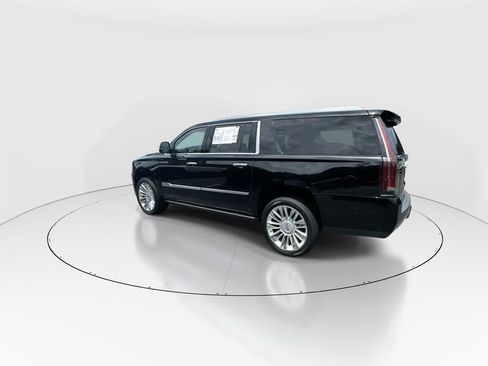 Used 2019 Cadillac Escalade ESV Platinum AWD/4WD image 6