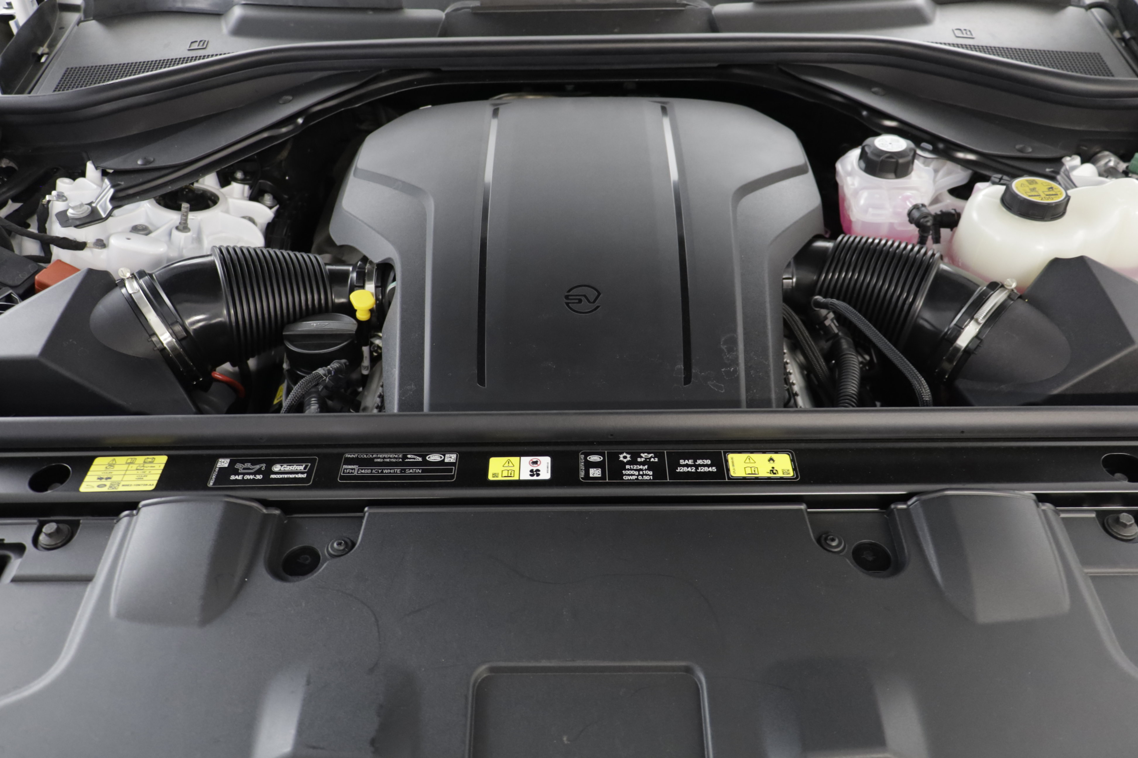 New 2026 Land Rover Range Rover SV AWD/4WD image 29
