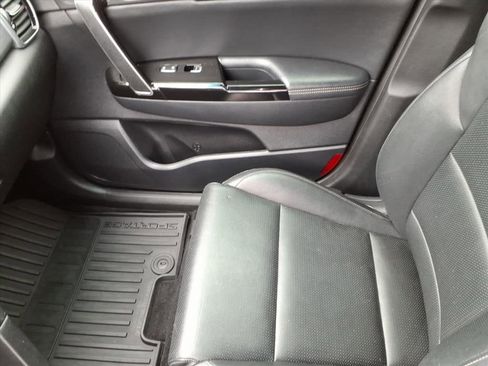 Used 2021 Kia Sportage S w/ S FWD Premium Package image 30