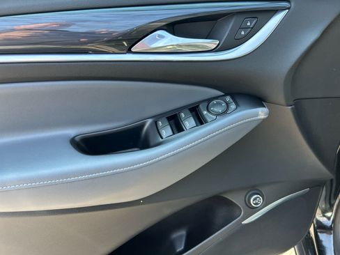 Used 2019 Buick Enclave Essence w/ Trailering Package, 5000 lbs. AWD/4WD image 10