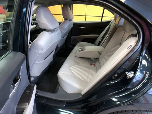 Used 2021 Toyota Camry SE image 20