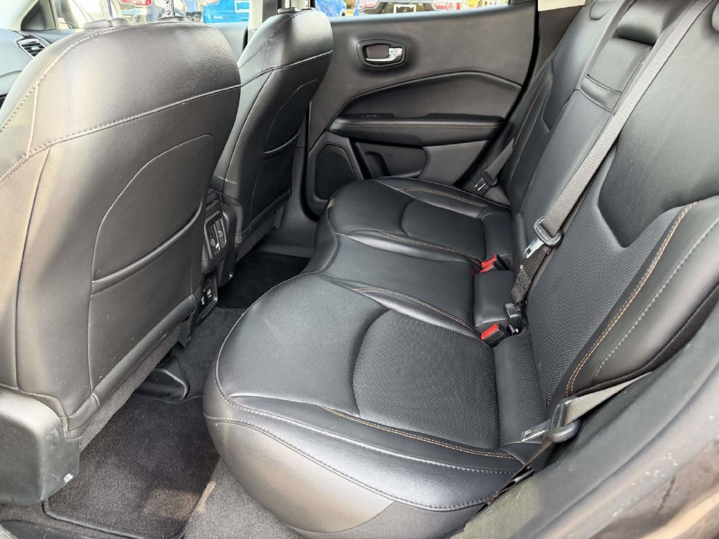 Used 2019 Jeep Compass Limited AWD/4WD image 14