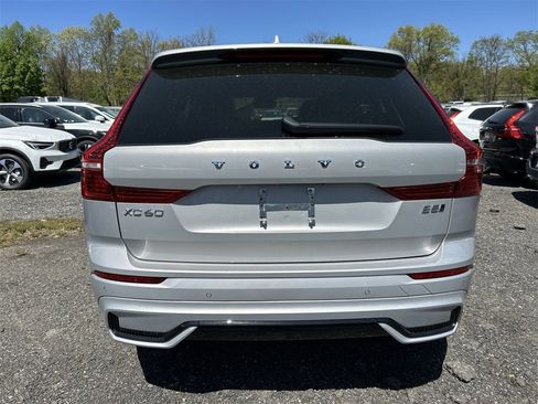 New 2025 Volvo XC60 B5 Core w/ Climate Package image 7