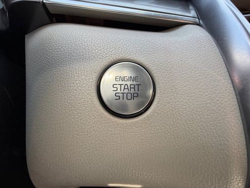Used 2023 Kia Sorento EX FWD image 30