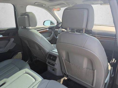 Used 2023 Audi Q5 2.0T Premium w/ Convenience Package AWD/4WD image 23