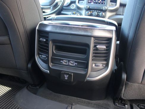 Used 2022 RAM 1500 Big Horn AWD/4WD image 27