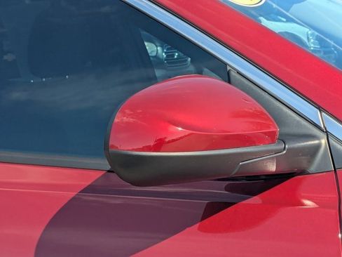 Used 2022 Buick Encore GX Essence w/ Experience Buick Package image 12