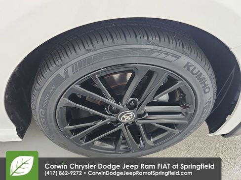 Used 2025 Toyota Camry SE image 34