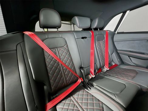 New 2026 Audi Q8 Prestige image 27