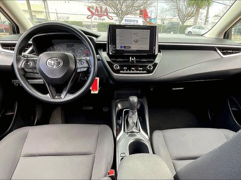 Used 2024 Toyota Corolla LE image 17