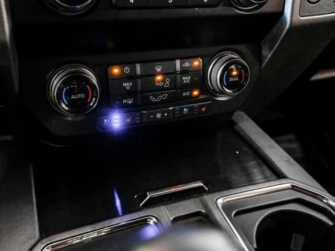 Used 2019 Ford F150 Raptor w/ Equipment Group 802A Luxury AWD/4WD image 23