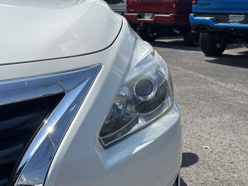 Used 2015 Nissan Altima 2.5 SL w/ Technology Package FWD image 9