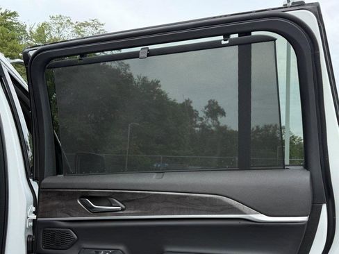 New 2025 Jeep Grand Cherokee L Limited w/ Luxury Tech Group II image 13