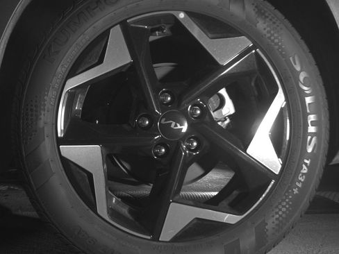 Used 2025 Kia Seltos S image 14