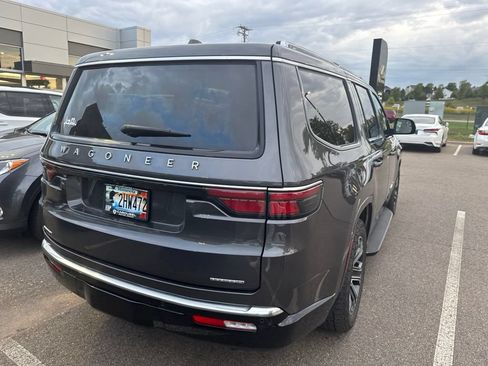 Used 2022 Jeep Wagoneer Series III AWD/4WD image 26