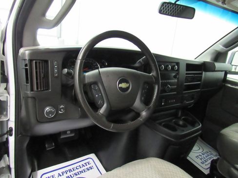 Used 2020 Chevrolet Express 2500 w/ Driver Convenience Package RWD image 33