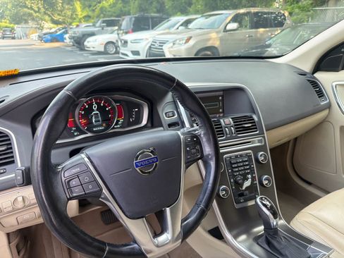 Used 2014 Volvo XC60 3.2 FWD image 28