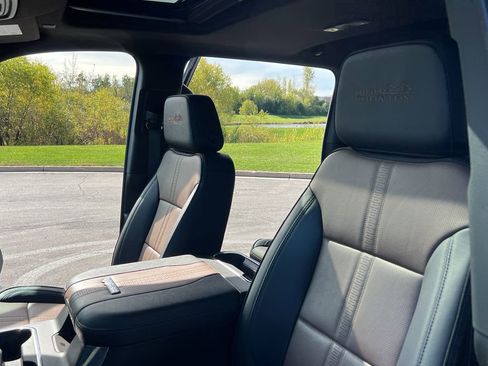 Used 2024 Chevrolet Silverado 2500 High Country w/ High Country Premium Package image 20