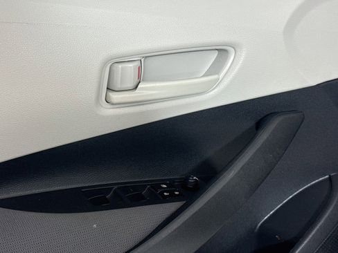 Used 2022 Toyota Corolla L FWD image 23