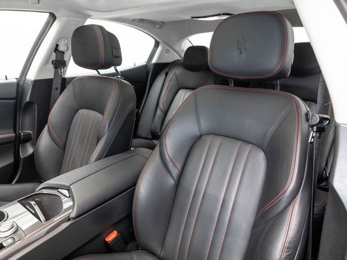 Used 2018 Maserati Ghibli S Q4 image 19
