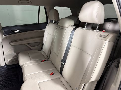 Used 2018 Volkswagen Atlas SE FWD image 18