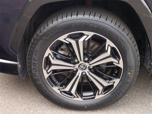 Used 2023 Toyota RAV4 XSE image 10