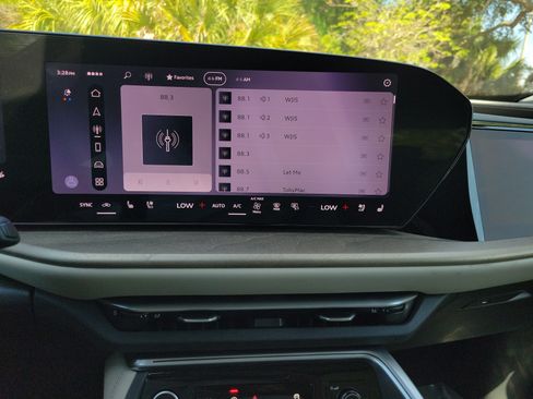 New 2026 Audi Q5 Premium AWD/4WD image 22
