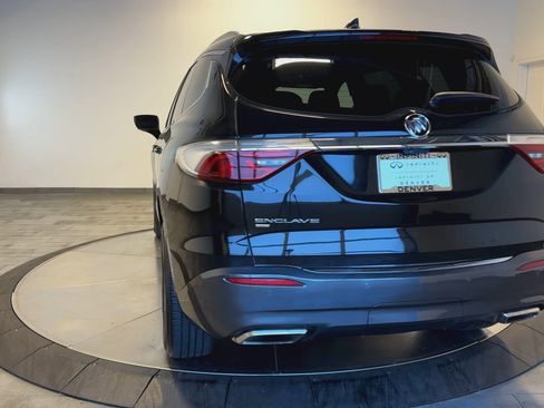 Used 2024 Buick Enclave Premium image 7