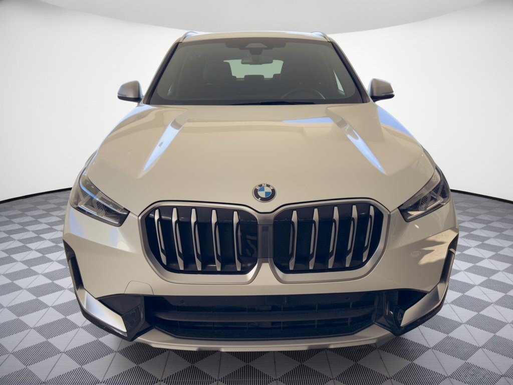 Used 2023 BMW X1 xDrive28i w/ Convenience Package AWD/4WD image 4