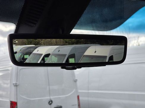 New 2025 Mercedes-Benz Sprinter 2500 image 32