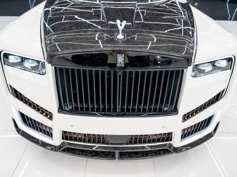 Used 2026 Rolls-Royce Cullinan image 8