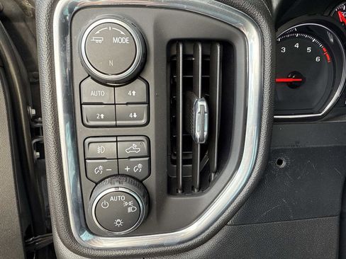 Used 2021 Chevrolet Silverado 1500 LT Trail Boss image 28