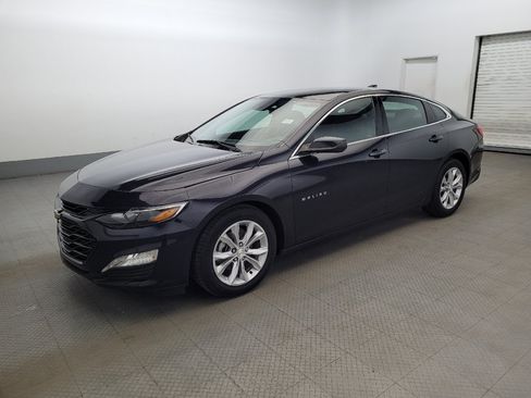 Used 2023 Chevrolet Malibu LT FWD image 2