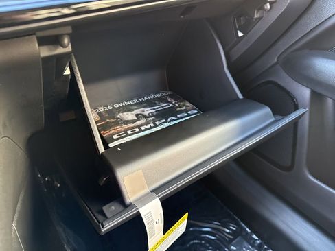 New 2026 Jeep Compass Latitude image 22